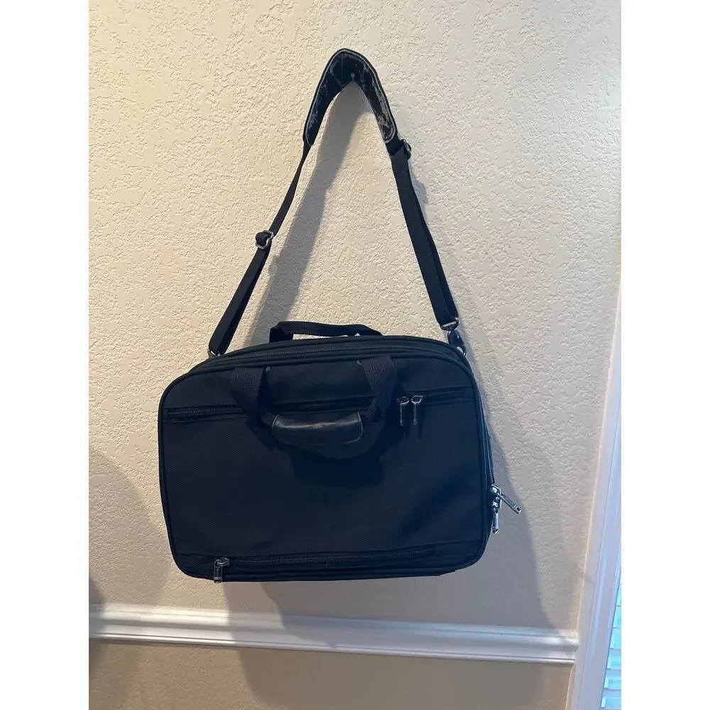 Tumi Briefcase / Carryon Bag